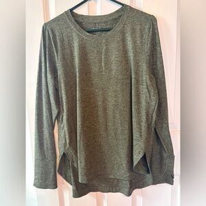 Athleta Olive Green UpTempo Long Sleeve Top Size Large